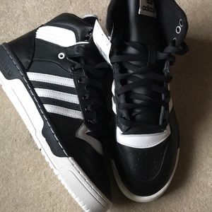 Adidas Rivalry Men’s Shoes size 9